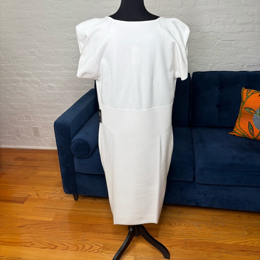 Express White Square-Neck Ribbed BodyCon Dress - Picture 4 of 7